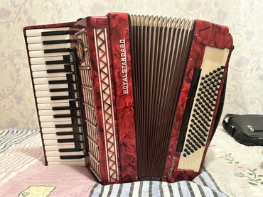 ооз комуз купить бишкек: Аккордеон Royal Standard Silvana - Клавиатурный аккордеон с правой