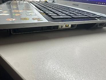 hp proliant: Ноутбук Samsung, серия 3. Классический ноутбук в серебристо-чёрном — 4
