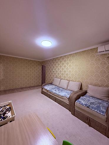 солнечный квартал: 3 комнаты, 58 м², 4 мкр 104 серия, 1 этаж — 5