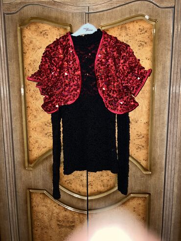 Köynək və bluzalar: Koftalar və Şalvarlar 36-38 (S/M)razmer, hər biri 5 manat Ünvan: 8-ci — 4