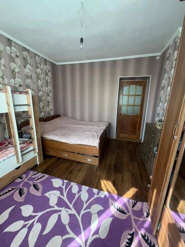срочно продаю дом село садовое: Үй, 78 кв. м, 4 бөлмө, Менчик ээси, Эски ремонт