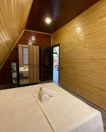 Günlük kirayə evlər: 200 kv. m, 3 otaqlı, Kanalizasiya, Telefon, Artezian quyusu — 12