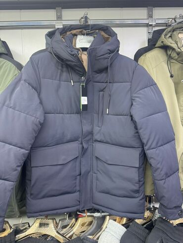 Куртки: Пуховики и вязаные жилеты 1) Мужской утеплённый пуховик BLUEHCHN - — 12