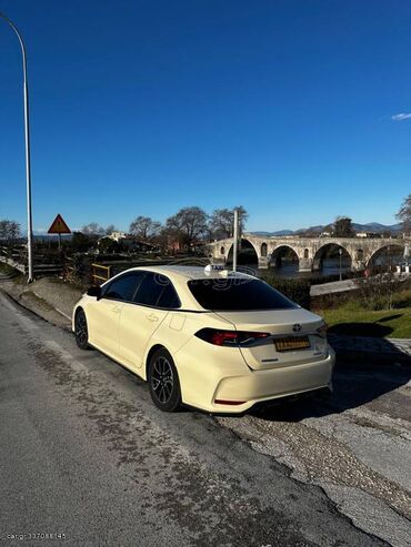 Toyota: Toyota Corolla: 1.8 l. | 2022 έ. Λιμουζίνα — 4