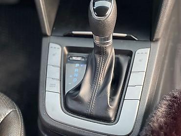 Hyundai Avante: 2018 г., 1.6 л, Автомат, Бензин, Седан — 8