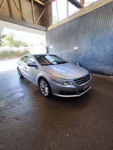Volkswagen Passat CC: 2011 г., 1.8 л, Механика, Бензин, Купе