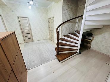 уровневая: 3 комнаты, 150 м², Кок-Жар ж/м Элитка, 9 этаж — 9