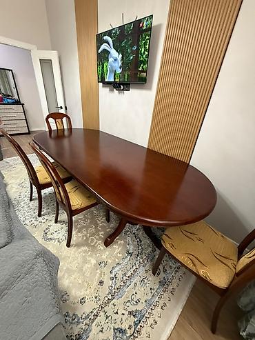 study table: - Классический овальный стол из массива/шпона темного дерева с — 1