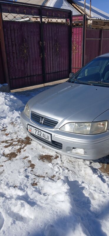 Honda: Honda Accord: 1999 г., 1.6 л, Механика, Бензин, Седан