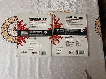 blu ray disk: English File (Third Edition) – Elementary səviyyəsi dəsti Tərkib: - — 3