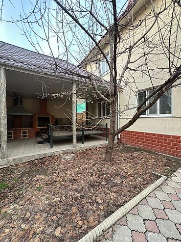 Продажа коттеджей и домов: 🚨 СРОЧНО ПРОДАЕТСЯ УЧАСТОК С ДВУМЯ ДОМАМИ! 📍 Район Арча-Бешик 🏡 На at lalafo.kg — 5 Продажа коттеджей и домов: 🚨 СРОЧНО ПРОДАЕТСЯ УЧАСТОК С ДВУМЯ ДОМАМИ! 📍 Район Арча-Бешик 🏡 На — 5