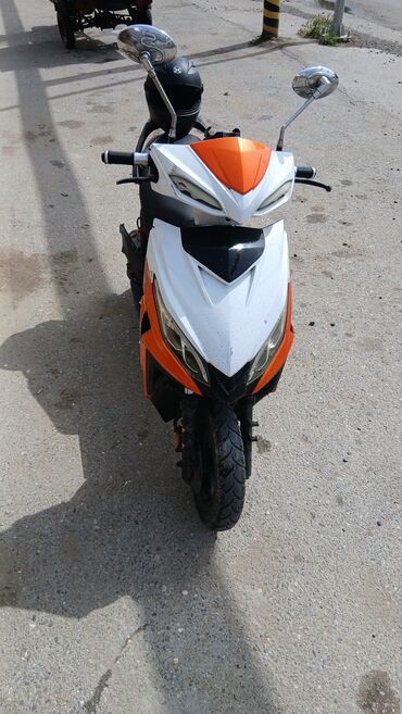 Digər nəqliyyat: Satilir moped hecbir problemi yoxdur