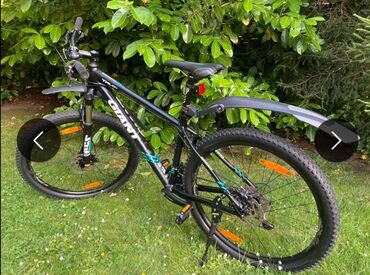 Bicikli za odrasle: Brdski bicikl Giant Talon, dizajniran za vožnju po različitim — 3
