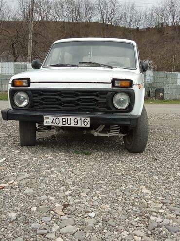 maşın lada: VAZ (LADA) 4x4 Niva: 1.6 l | 1980 il | 139000 km Kabriolet