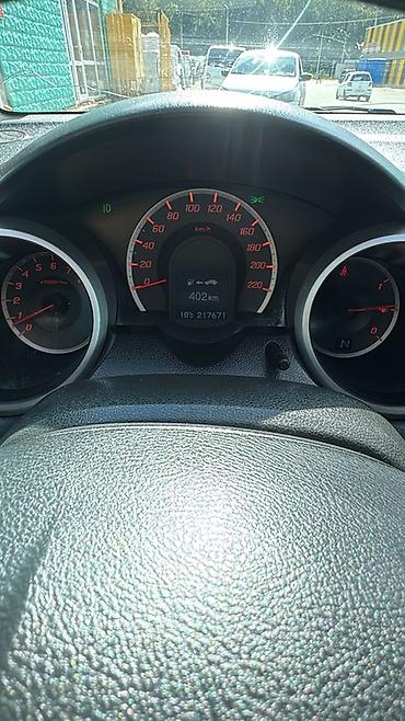 srv 3: Honda Jazz: 2009 г., 1.3 л, Робот, Бензин, Седан — 7
