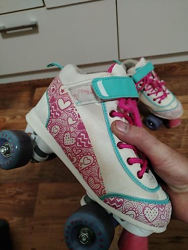 Roleri i rolšue: Rosule broj 35-36 - Tip: klasični roleri sa četiri točka (po dva — 8