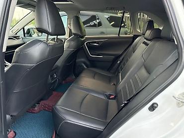 alba: Toyota RAV4: 2019 г., 0.5 л, Автомат, Бензин, Внедорожник — 4