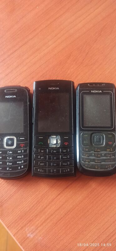 Digər mobil telefonlar: SALAM HƏR 3 TELEFON SATILIR İŞLƏMİR BATAREYALARİ YOXDU! SOLDAKİ MODEL