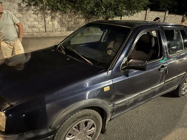 кырло гольф4: Volkswagen Golf: 1992 г., 1.8 л, Механика, Бензин, Седан