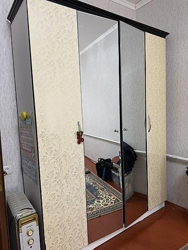 зеркало для шкафа: Шкаф для одежды с зеркальными дверцами - Четырёхстворчатый — 1