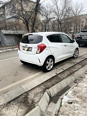 Chevrolet: Chevrolet Spark: 2015 г., 1 л, Вариатор, Бензин, Хэтчбэк — 7