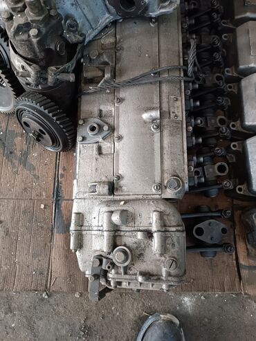 двух мостовой тягач: ТНВД ЯМЗ- 240 на 12 цилиндров