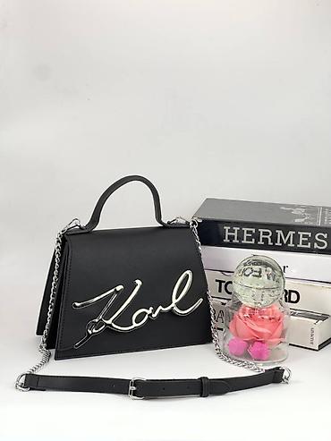 Torbe: Torba sa potpisom “Karl” – elegantna crossbody/ručna torbica — 10