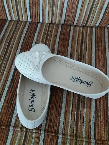 Basanoşka və səndəllər: Ölçü: 39, Yeni — 26