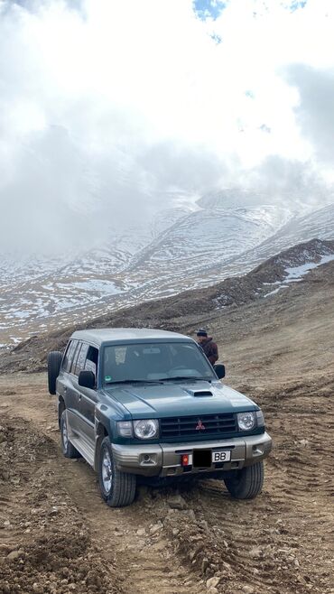 Mitsubishi: Mitsubishi Pajero: 2003 г., 2.5 л, Механика, Дизель, Внедорожник