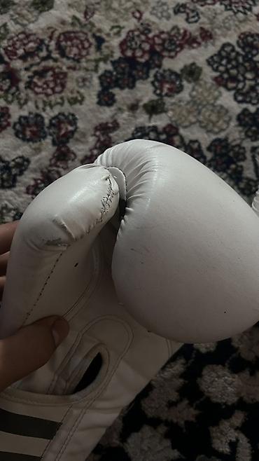 Спорт жана эс алуу: Боксерские перчатки Adidas, 14 oz. Перчатки для бокса и тренировок в — 2
