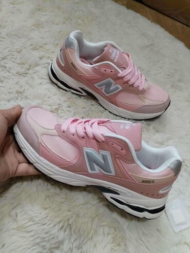 Patike: New Balance — 4
