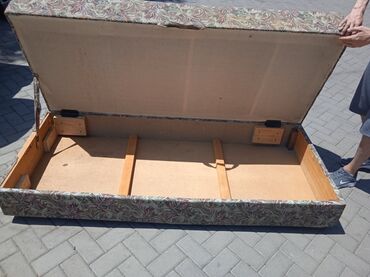 2 �������������� �������������� ������������ в Кыргызстан | Кровати: Кровать тахта 2 штуки деревянный каркас