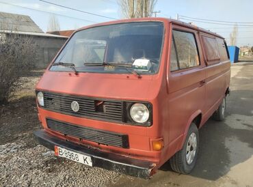 обмен на кабан: Продается микроавтобус Volkswagen T3 в красном цвете. Этот фургон