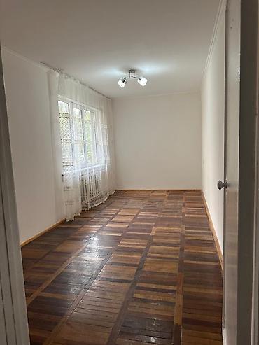 Продажа квартир: 3 комнаты, 58 м², 10 мкр 104 серия, 2 этаж — 13