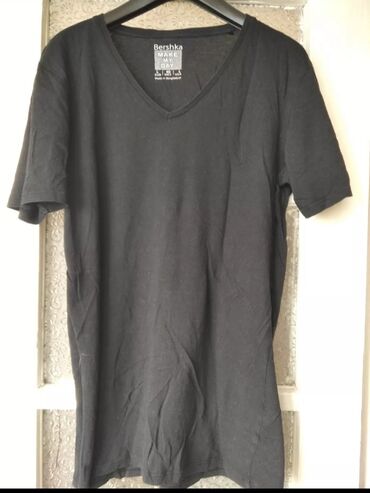 pull bear majice: Short sleeves T-shirt, M (EU 50), color - Black, Cotton