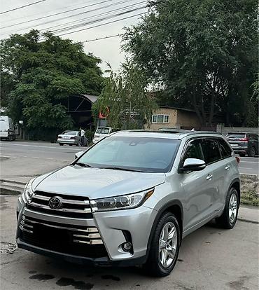highlander 2017: Toyota Highlander: 2019 г., 3.5 л, Автомат, Бензин, Кроссовер — 2