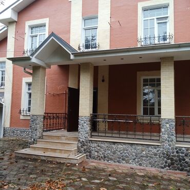 Həyət evləri və villaların satışı: 8 otaq, 1000 kv. m, Orta təmir — 16