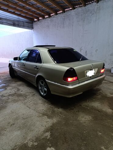 Mercedes-Benz: Mercedes-Benz C-Class: 2.3 l | 1998 il Sedan — 4