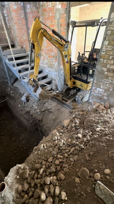 Услуги экскаватора: Экскаватор | Водопровод, Выкорчевывание пней, Демонтаж — 2