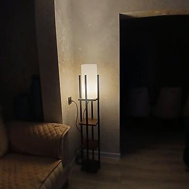 Torşerlər: Döşəmə lampası – rəfli dizayn - Minimalist və müasir üslub - — 1