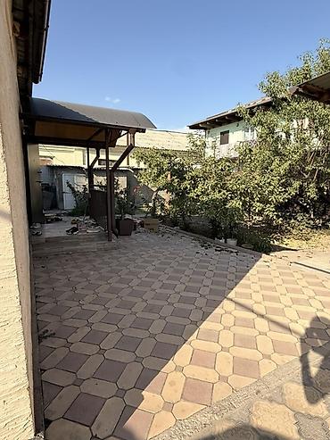 Продажа домов: 5 комнат, 100 м², 5 соток, Бишкек, Пишпек Собственник — 4