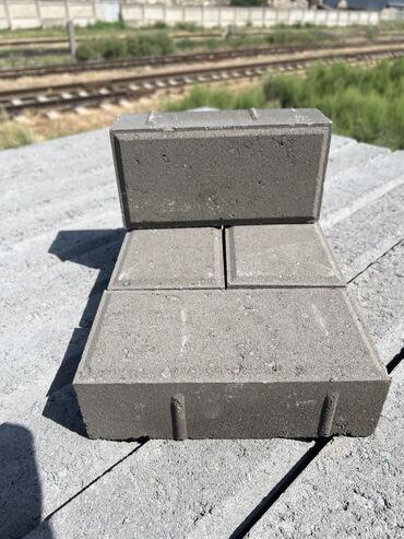 Евробрусчатка: Прессованная брусчатка Это тип тротуарной плитки, изготовленный — 9