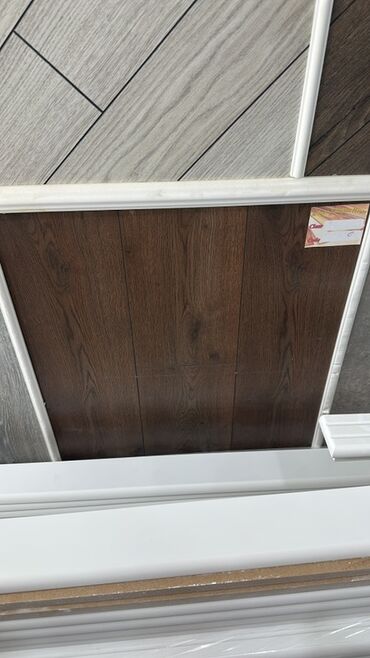 Laminat: Laminat döşəmə panelləri – müxtəlif ağac teksturalı dizaynlar Məhsul — 4