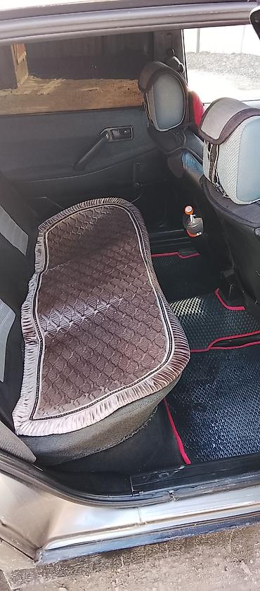 Volkswagen: Volkswagen Passat: 1989 г., 1.8 л, Механика, Бензин, Седан — 7