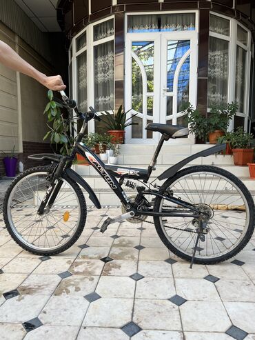 велосипед сингл: Городской велосипед, Alton, Рама S (145 - 165 см), Алюминий, Корея, Б/у