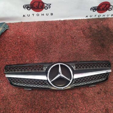 Другие автозапчасти: Решетка радиатора Mercedes-Benz Clk W209 М112 2 2005 (б/у) КУЗОВНЫЕ