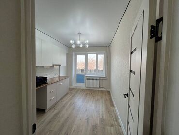 продаю участок пишпек: 2 комнаты, 43 м², 105 серия, 2 этаж, Евроремонт