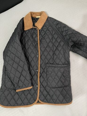 Демисезонные куртки: Два верхних изделия. 1) Стеганое пальто/куртка: - Цвет — 2