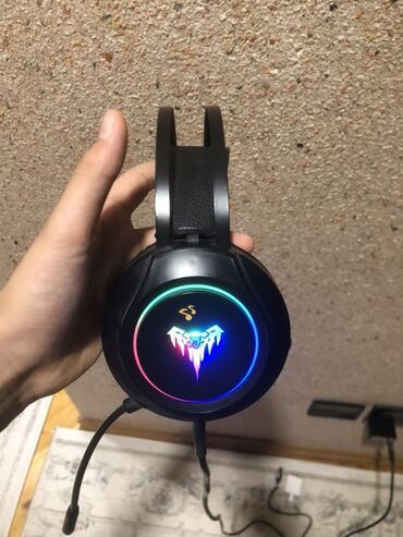 Другая аудиотехника: RGB işıqlı oyun qulaqlığı - Böyük dairəvi kasa dizaynı, kənarda