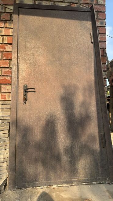 двухспальная кровать новый: Менчик үй эщик, Металл, Оң кол, түсү - Күрөң, Колдонулган